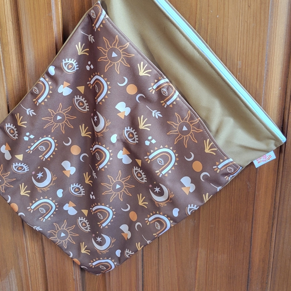2 Wet Dry Bags for Organizing Travel Bags Swimsuits Breast Pump Diapers